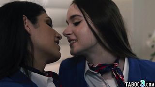 Latina tranny Zariah Aura fucked a big boobed flight attendants hairy pussy