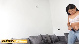 Amateur latina slut Cruz de la Vega fucked roughly in her first interview