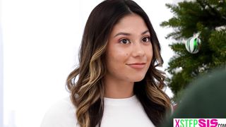 Santas helpers are stepsister Jill Kassidy and her latina BFF Xxlayna Marie