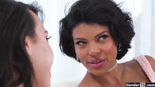 Tgirl gfs Kasey Kei and Lola Morena really want to be analed