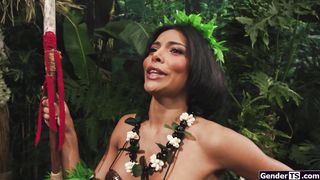 Guy stumbles upon horny latin hulu warrior tgirl Lola Morena