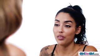 Lapping up my busty stepmommys squirt is the best bday gift