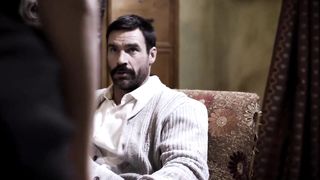 Milf shrink wants stepdaughter to fuck stepdad to get closer