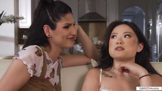 Asian Lulu Chu dares shemale gf Zariah Aura to creampie her