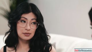 Big cock shemale Andylynn Payne fucks big tits latina client