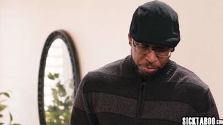 Horny big ass Latina MILF granted one additional day of stay by house owner