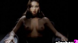 Petite Asian Morena Corwin posed before sexy Latina MILF with perfect ass